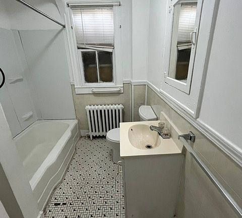 5th image of 214 Otis St