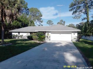 6122 Island Rd, Melrose, FL 32666
