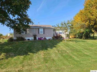 14985 Budd Rd, Dubuque, IA 52002