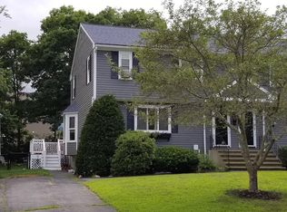 14 Blueberry Knl, Bridgewater, MA 02324