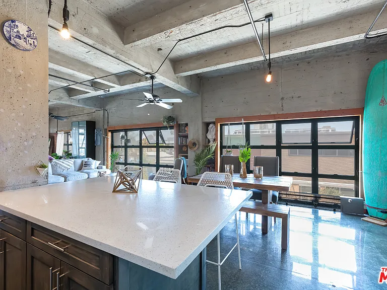 100 W 5th St #3A — Photo 7