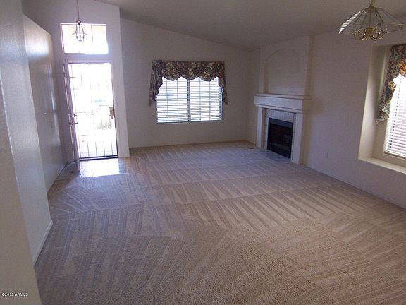 5th image of 811 S Twelve Oaks Blvd