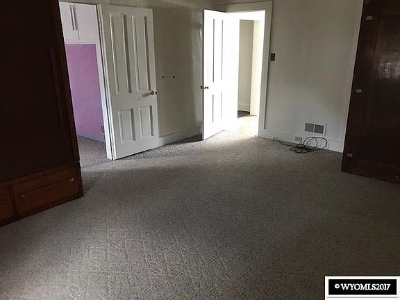 3rd image of 214 Sherman St
