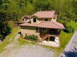295 Cave Hollow Rd, Dowelltown, TN 37059