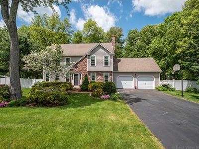 40 Wayside Rd, Westborough, MA, 01581