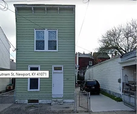 933 Putnam St photo 1