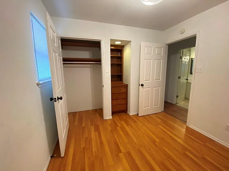 300 El Paso St — Photo 22