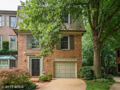2416 S Queen St, Arlington, VA, 22202