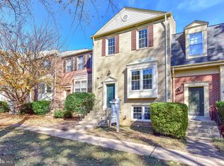 4715 Gainsborough Dr, Fairfax, VA 22032