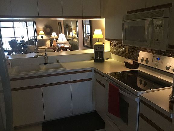 5th image of 4120 Lorene Dr Unit 209