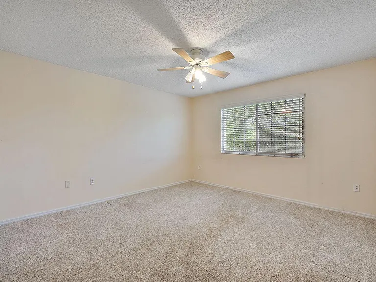 5011 Wiles Rd #303 — Photo 24