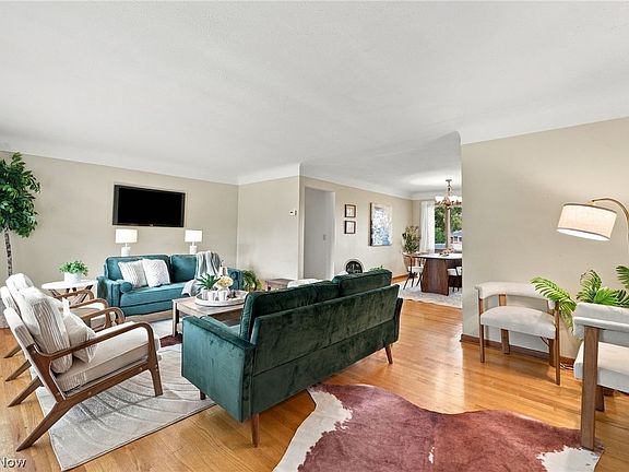 2nd image of 3397 Lotus Ln