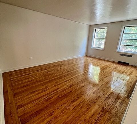 4th image of 1 Larchmont Ave #614D