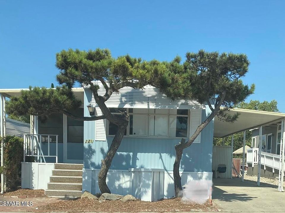 1st image of 221 Calle De La Rosa