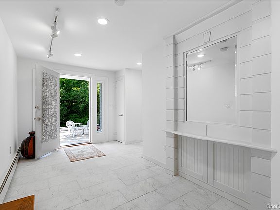 3rd image of 170 Barger Street