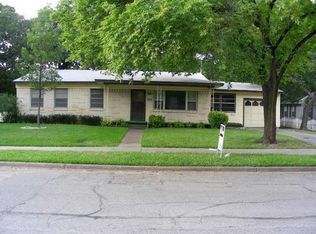 1634 W 5th St, Irving, TX 75060
