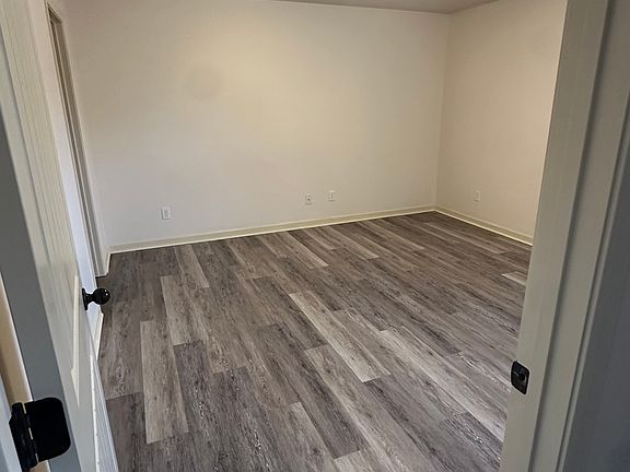 5th image of 4713 Ocean Dr