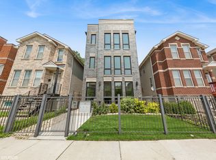 2332 W Jackson Blvd #2, Chicago, IL 60612