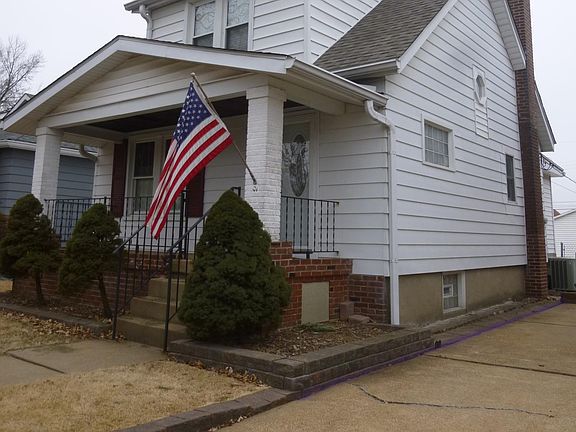 2nd image of 5422 Robert Ave
