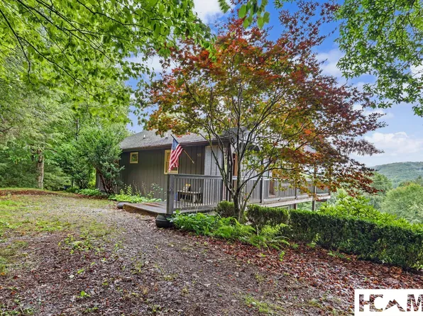 939 Browns Mountain Road, Scaly Mountain, NC 28775