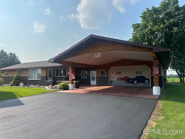 3802 County Road 416 Rd #20, Gladstone, MI 49837