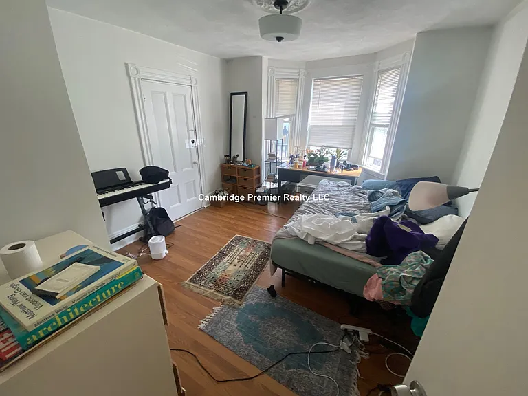 291 Cardinal Medeiros Ave #1 — Photo 12
