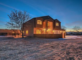 535 Angel Rd, Corrales, NM 87048