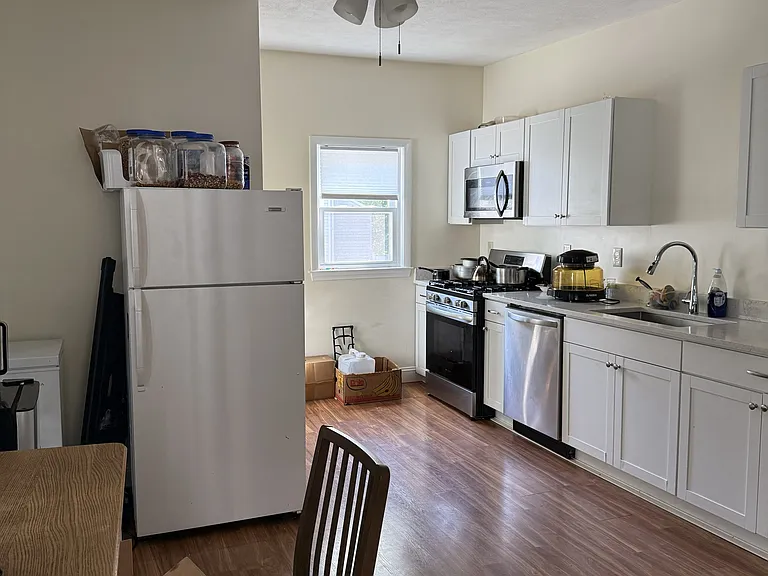 36-38 Marble St #36 — Photo 7