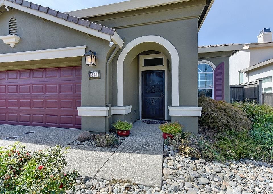 1st image of 4640 Teal Bay Ct