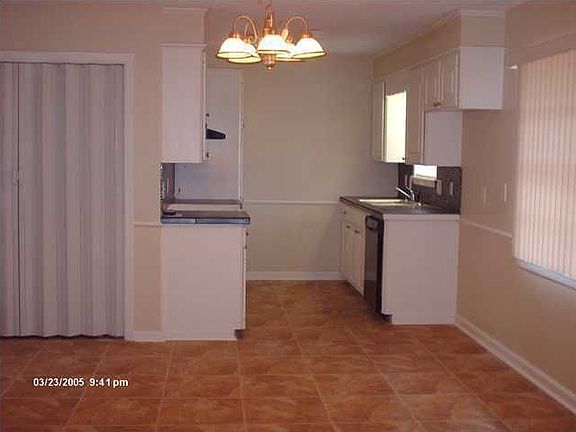 5th image of 4331 Wildwood Dr