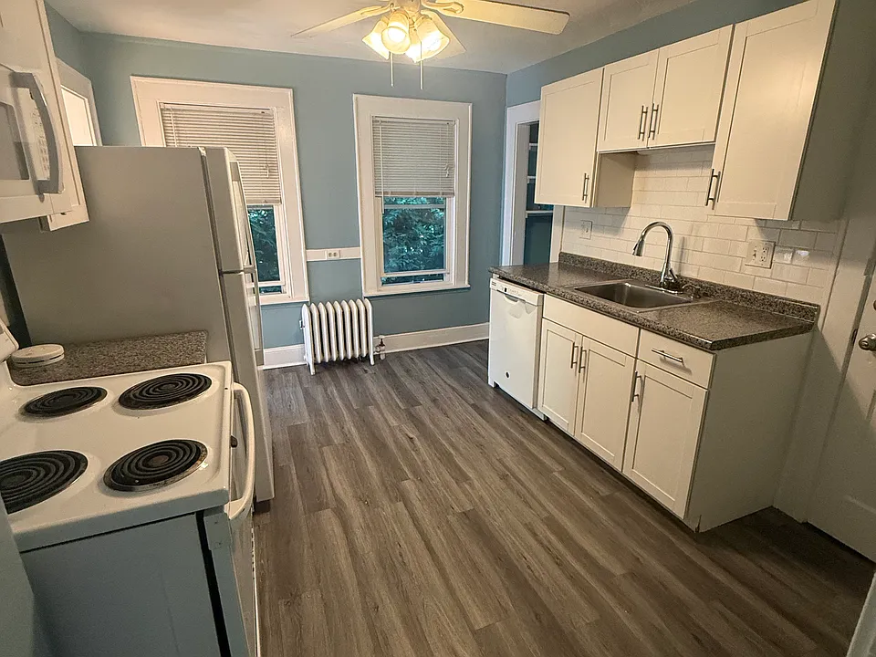 143 George St #2