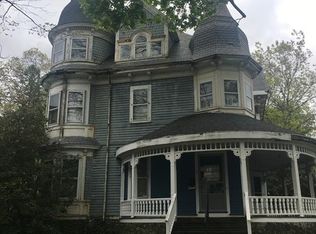 136 Highland St, Brockton, MA 02301
