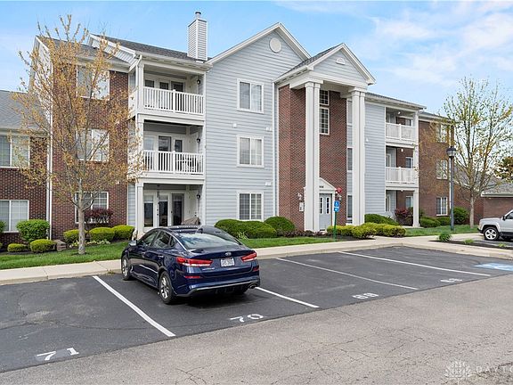 3rd image of 3044 Westminster Dr APT 208