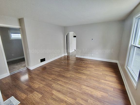 2nd image of 78 Notre Dame Ave #A