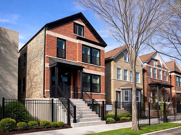 2nd image of 1622 W Wabansia Ave APT 2