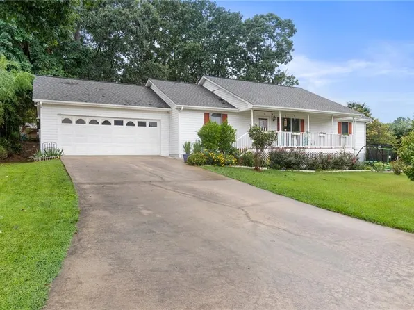 2114 Westhaven Dr, Gainesville, GA 30501