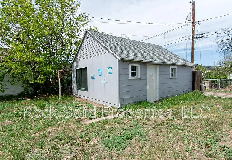 506 E 7th St #1 — Photo 27
