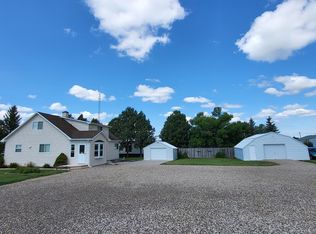 308 E Coffey St, Akaska, SD 57420