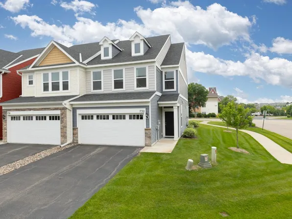 732 Wildflower Ln, Chanhassen, MN 55317