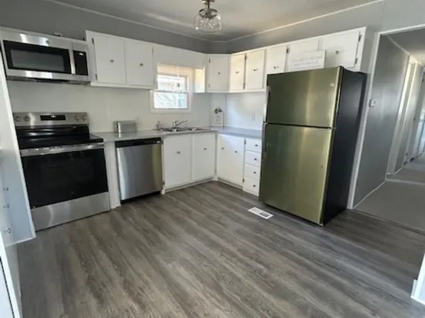 512 Canterbury Drive, Exeter, NH 03833