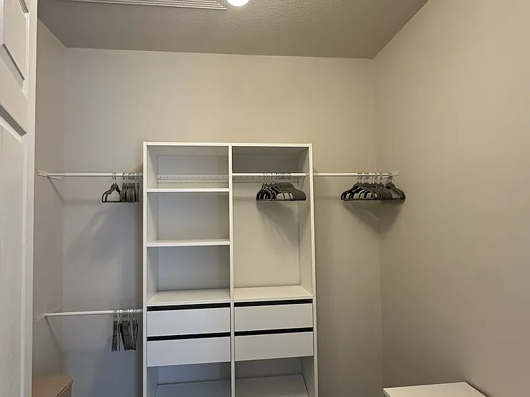 Walk-in closet