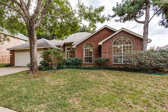 1st image of 2517 Branch Oaks Ln