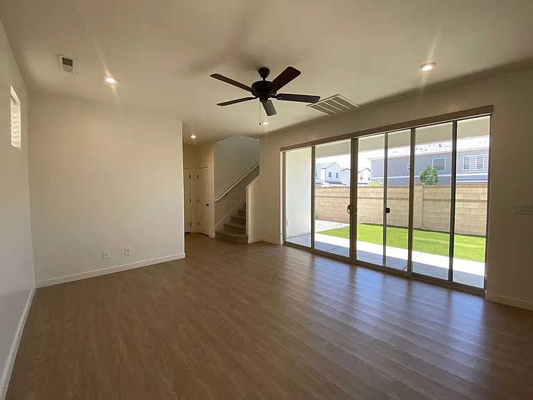 767 W Scarlet Hill Dr — Photo 12