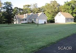 4th image of 17580 Meadow Dr