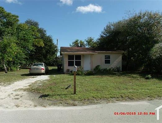 1st image of 808 NW 3rd Ave