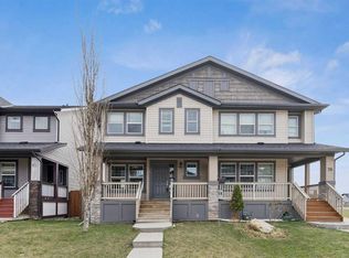 74 W Skyview Point Grn NE, Calgary, AB T3N0G6