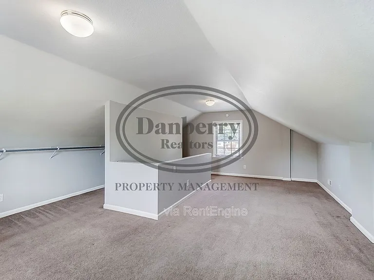347 Darrow Ave — Photo 22