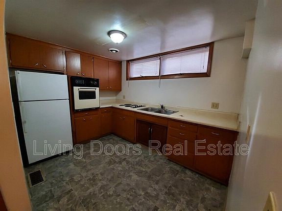 5th image of 1027 Garfield St #1