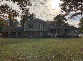 2807 Melanie Ln, Sandston, VA 23150