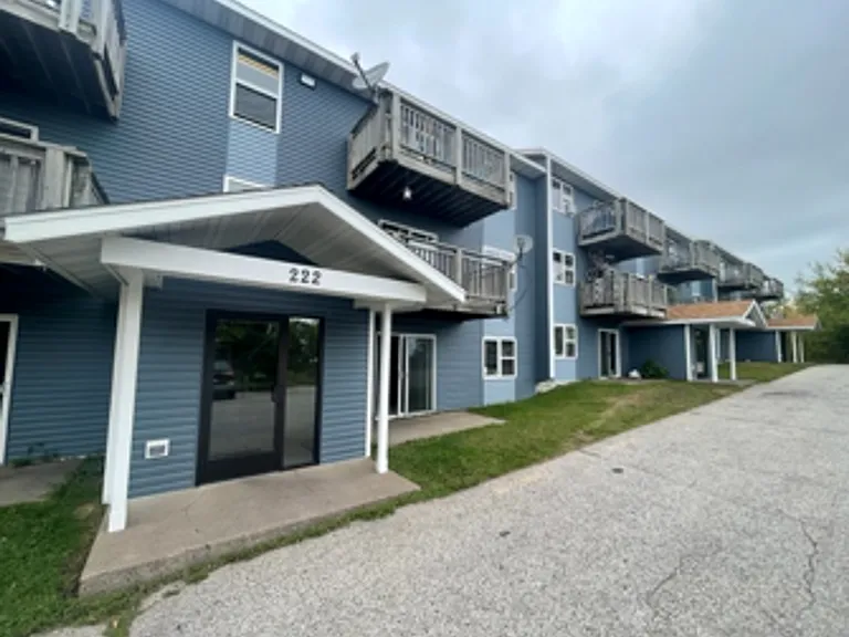 220 Pecan Ave — Photo 14